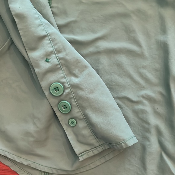 Mens Medium Duluth Longsleeve Button down shirt gusseted and backpanel vent - Picture 4 of 10